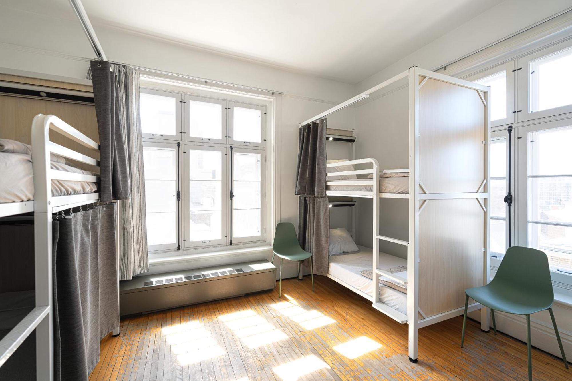 Auberge Internationale De Quebec - Hi Canada Rom bilde